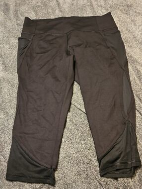 Livi Active Lane Bryant Capris